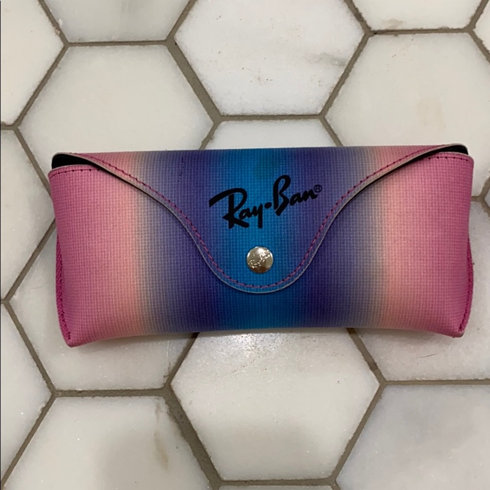 Ray-Ban case